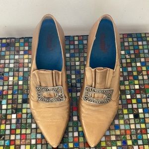 Vintage low heels